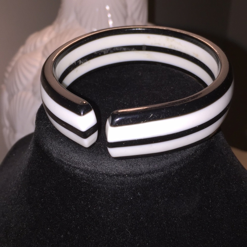 3/$13 Just Bundle Vintage stripe bracelet …